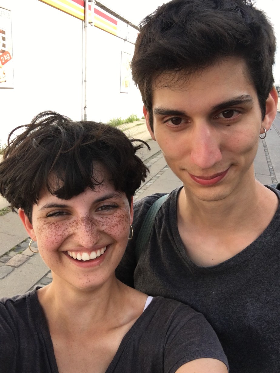 después de dejar las bicis y una subida